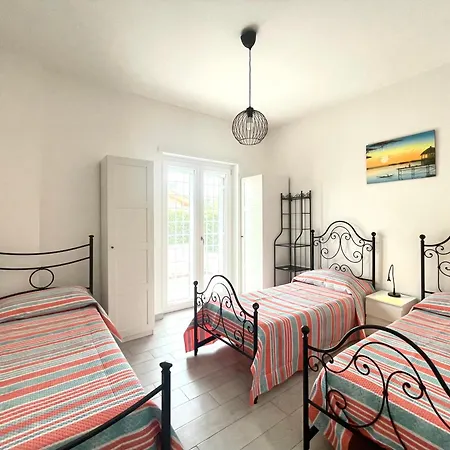 Apartment Lido Cincinnato House -